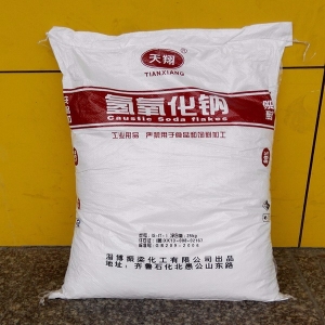片堿（氫氧化鈉/NaOH）——火堿，苛性